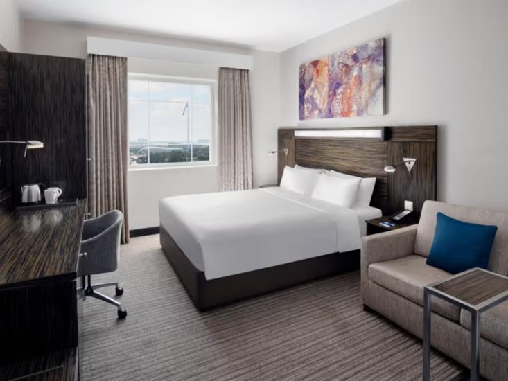 Holiday Inn Express Dubai Jumeirah