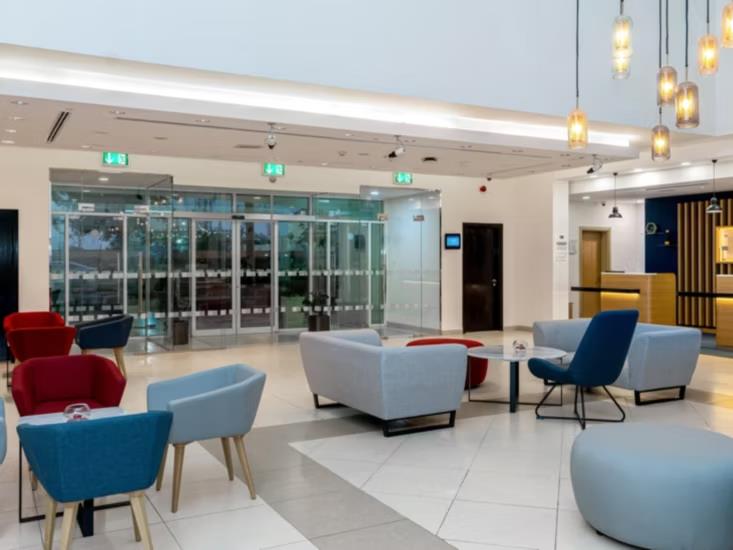 Holiday Inn Express Dubai Jumeirah