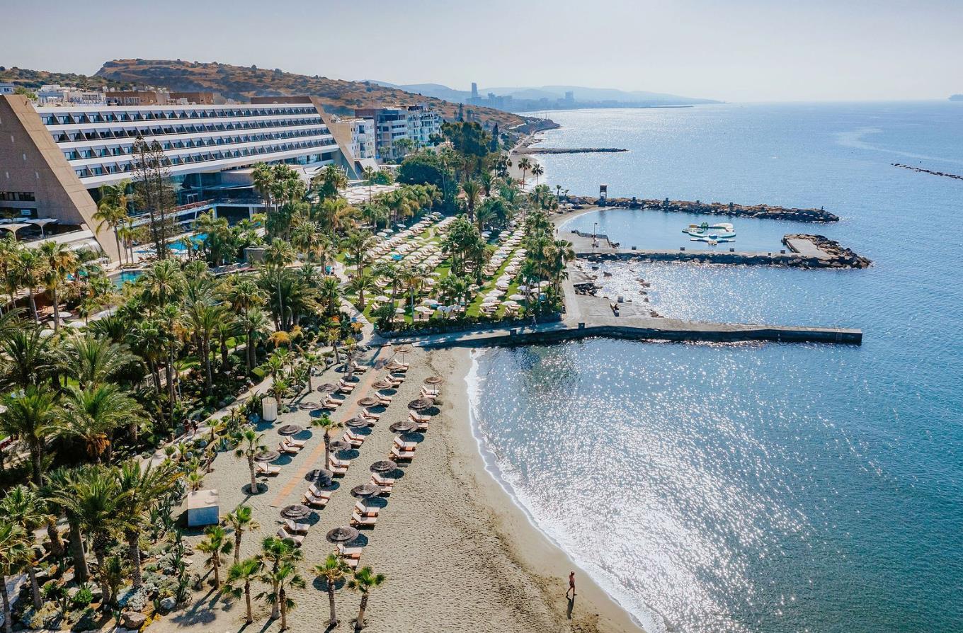Amathus Beach Hotel Limassol gallery 1