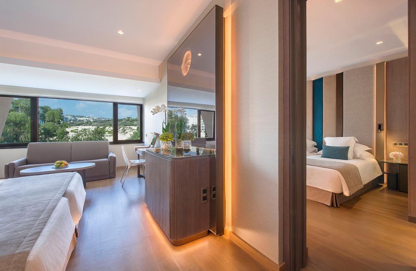 Amathus Beach Hotel Limassol gallery 10