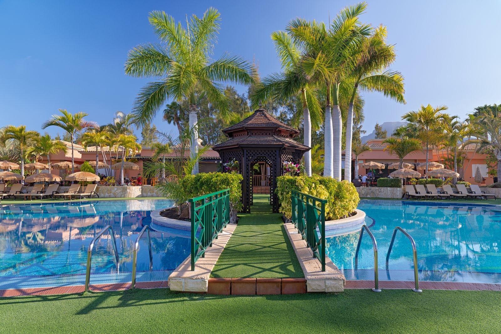 Green Garden Resort And Suites