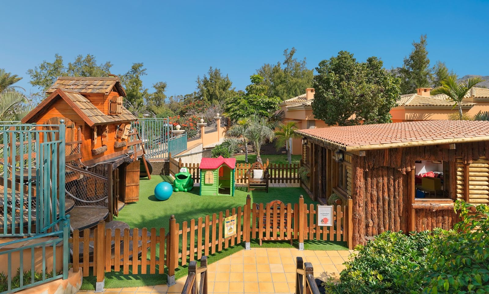 Green Garden Resort And Suites