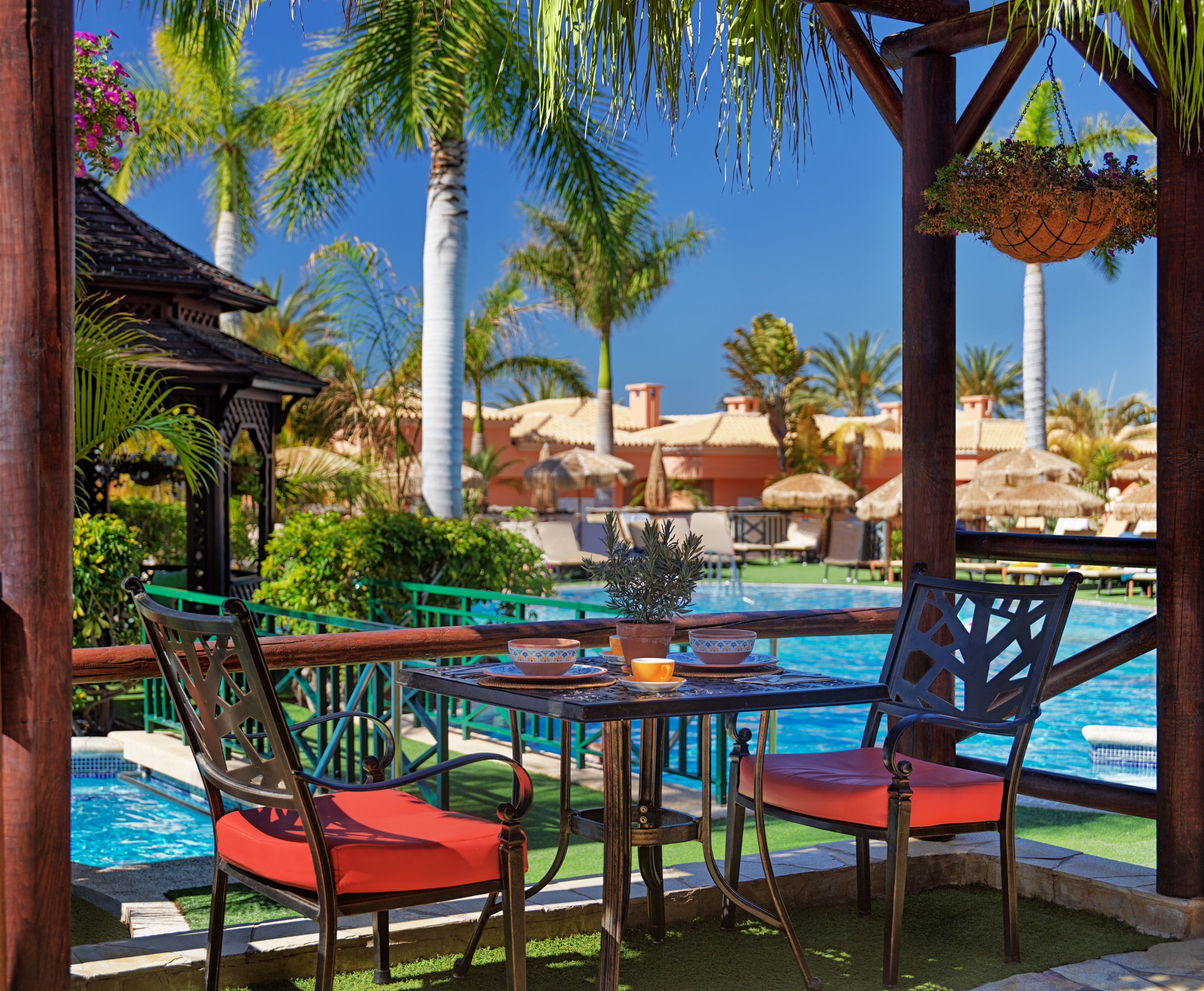 Green Garden Resort And Suites