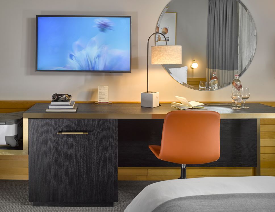 K + K  Hotel Opera