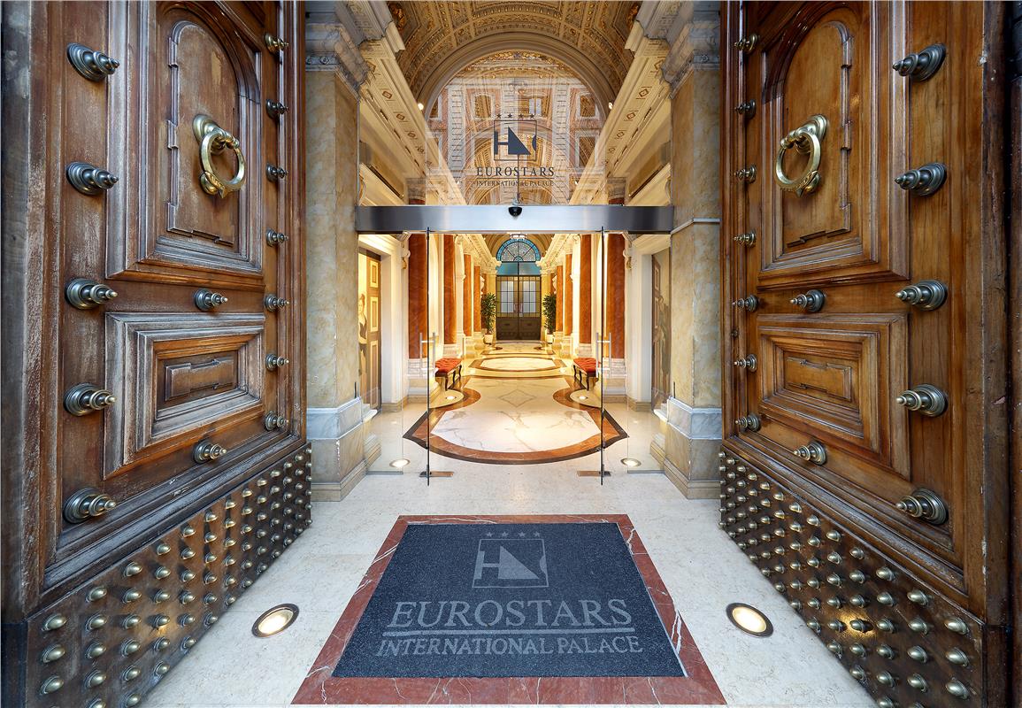 Exe International Palace Hotel