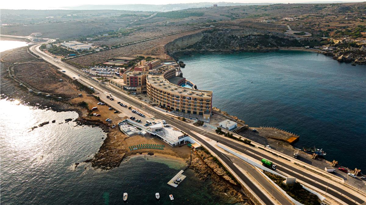 PARADISE BAY RESORT