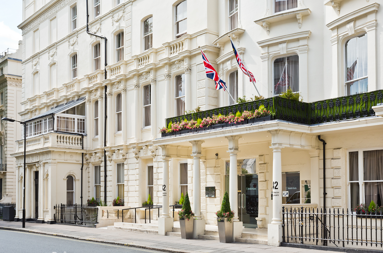 Grand Plaza Serviced Apartments
