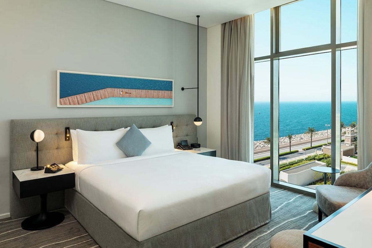 Th8 Palm Dubai Beach Resort, Vignette Collection