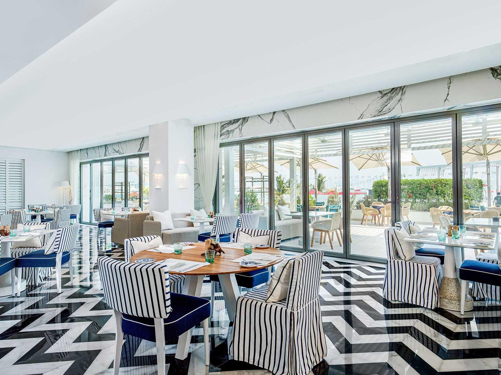 Th8 Palm Dubai Beach Resort, Vignette Collection