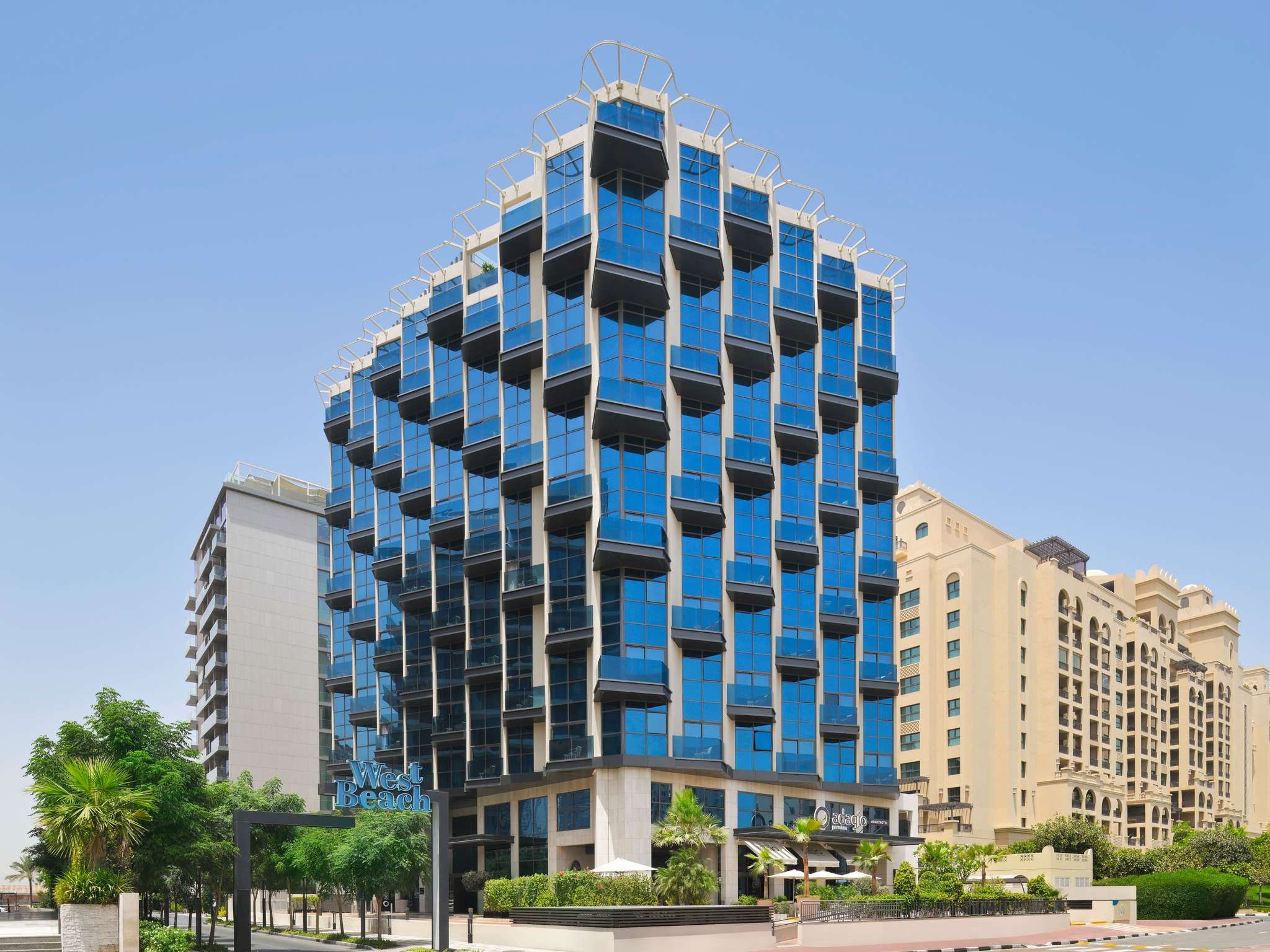 Adagio Premium The Palm