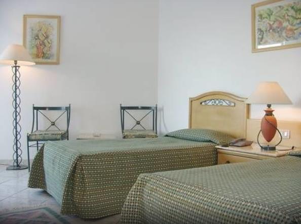 DEXON Roma Hotel