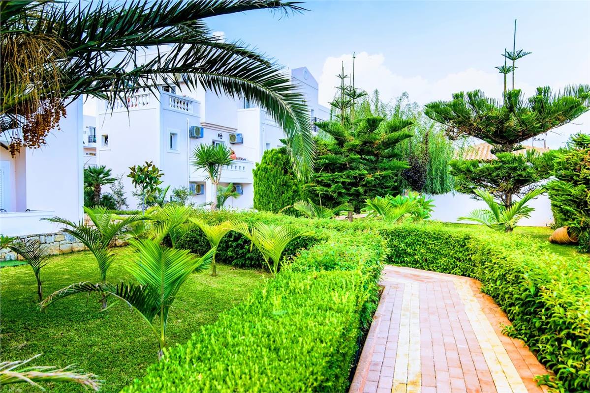 Yiannis Manos Hotel Resort