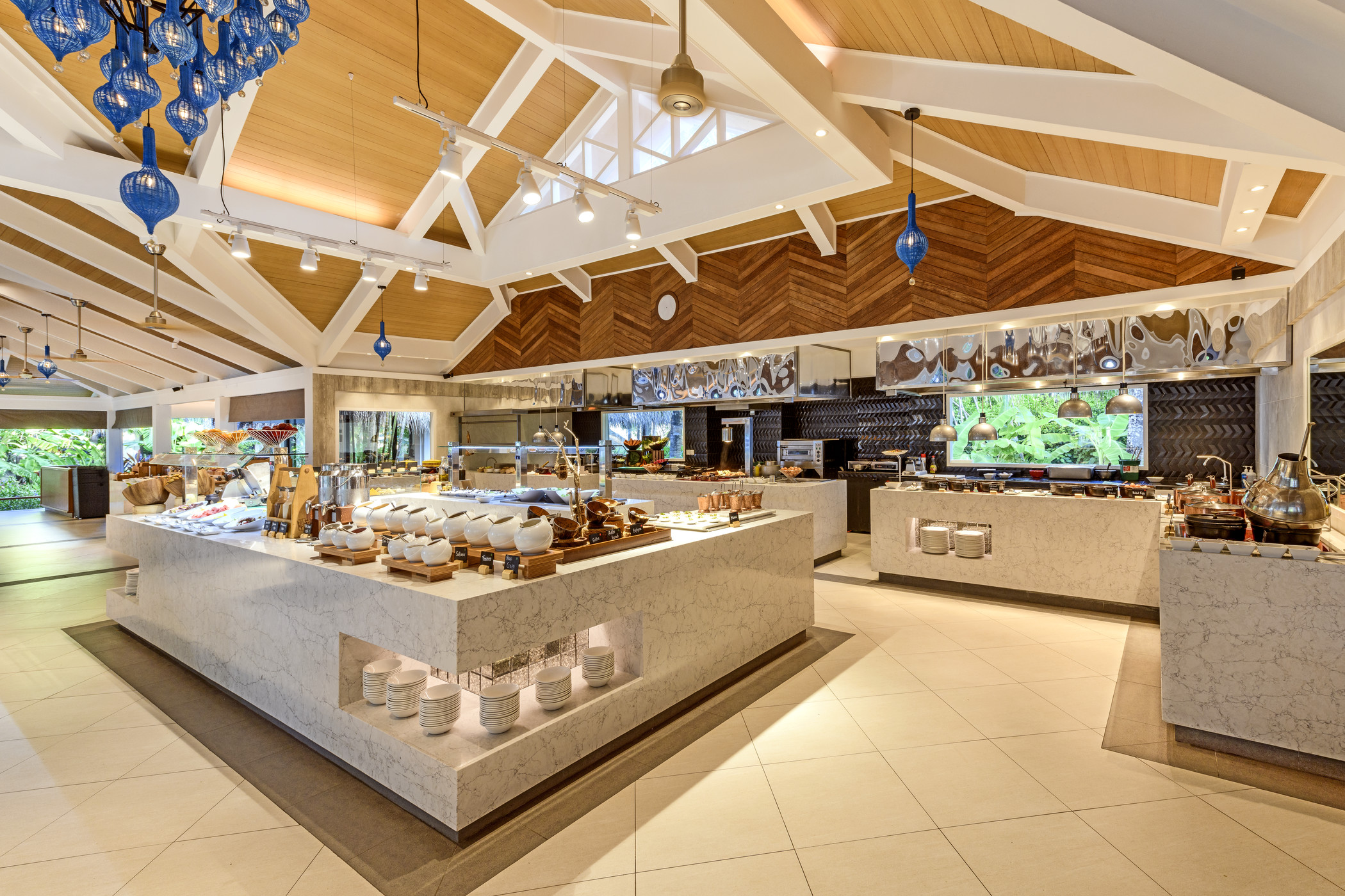Sheraton Maldives Full Moon Resort & Spa — Furanafushi, Kaafu