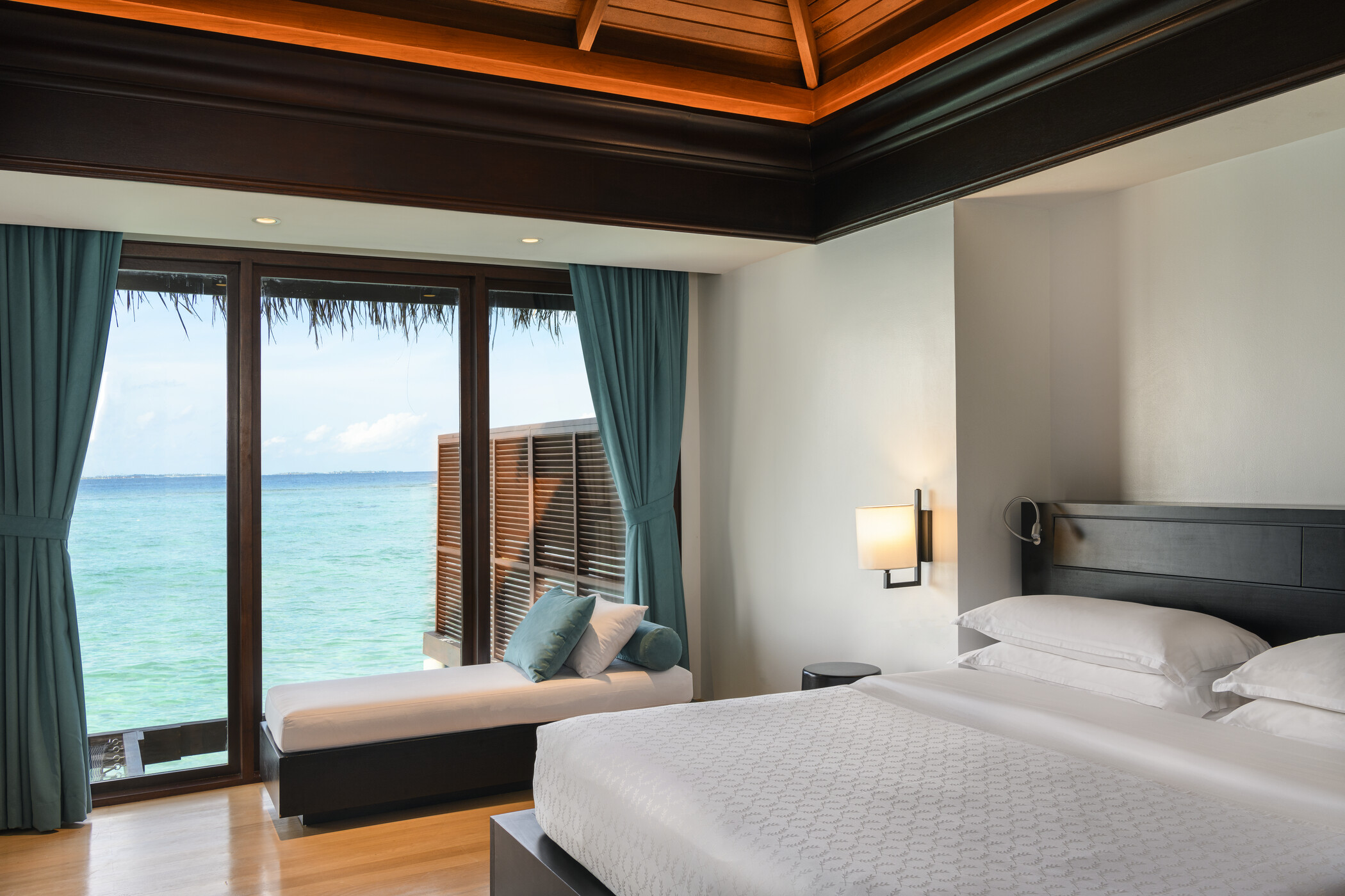 Sheraton Maldives Full Moon Resort & Spa — Furanafushi, Kaafu