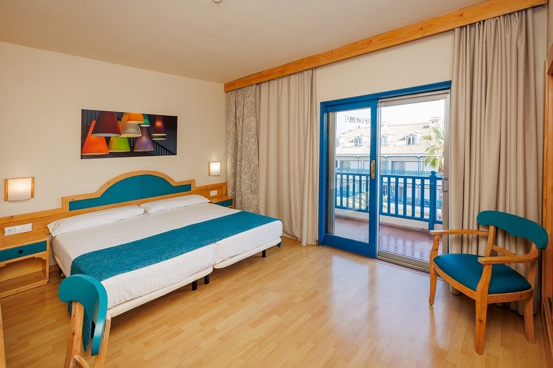 O7 Tenerife — Puerto de la Cruz, Canary Islands