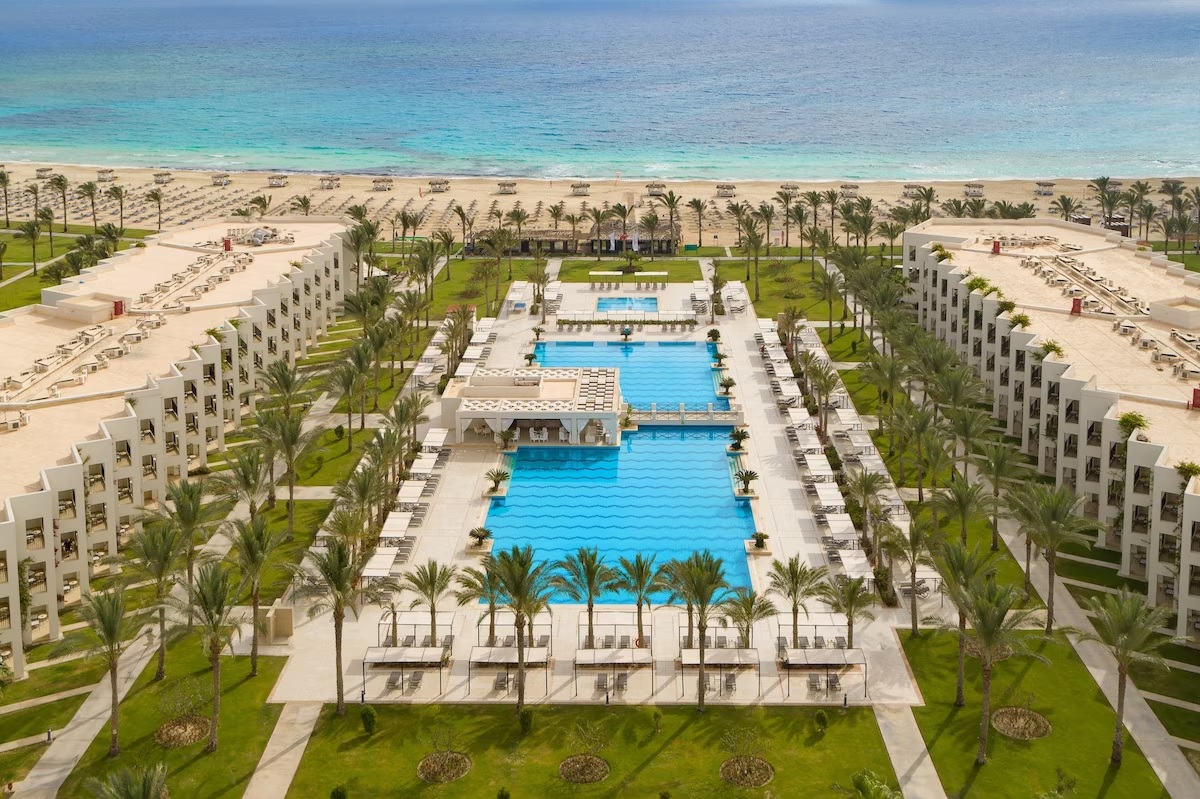 JAZ Elite Crystal, Almaza Bay