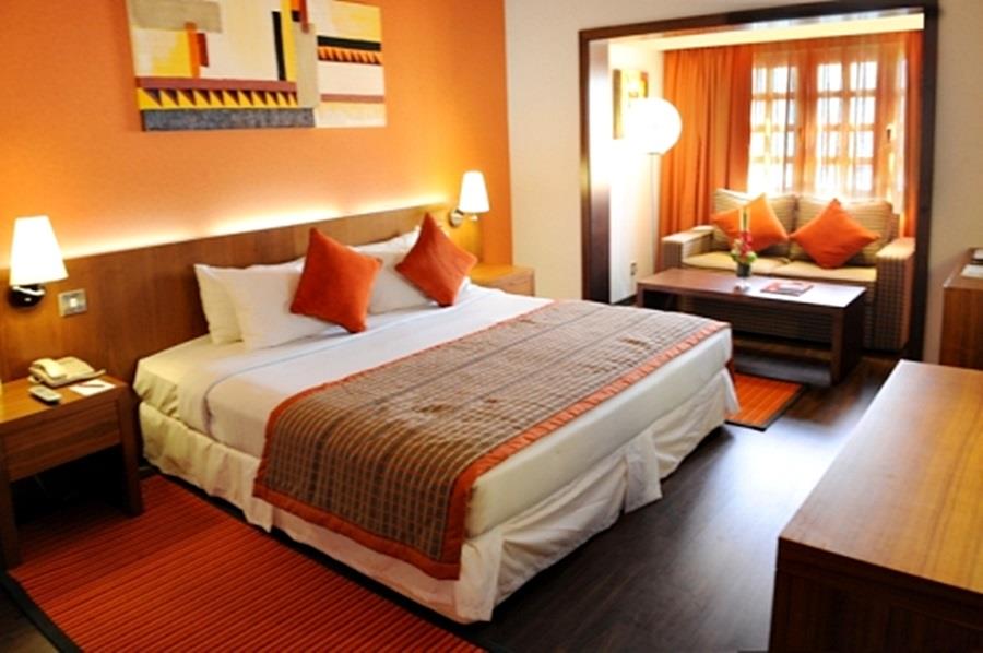 Ascot Hotel