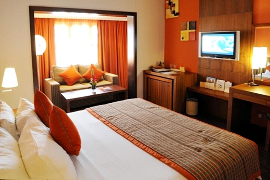 Ascot Hotel