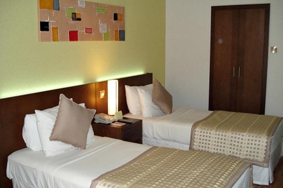 Ascot Hotel