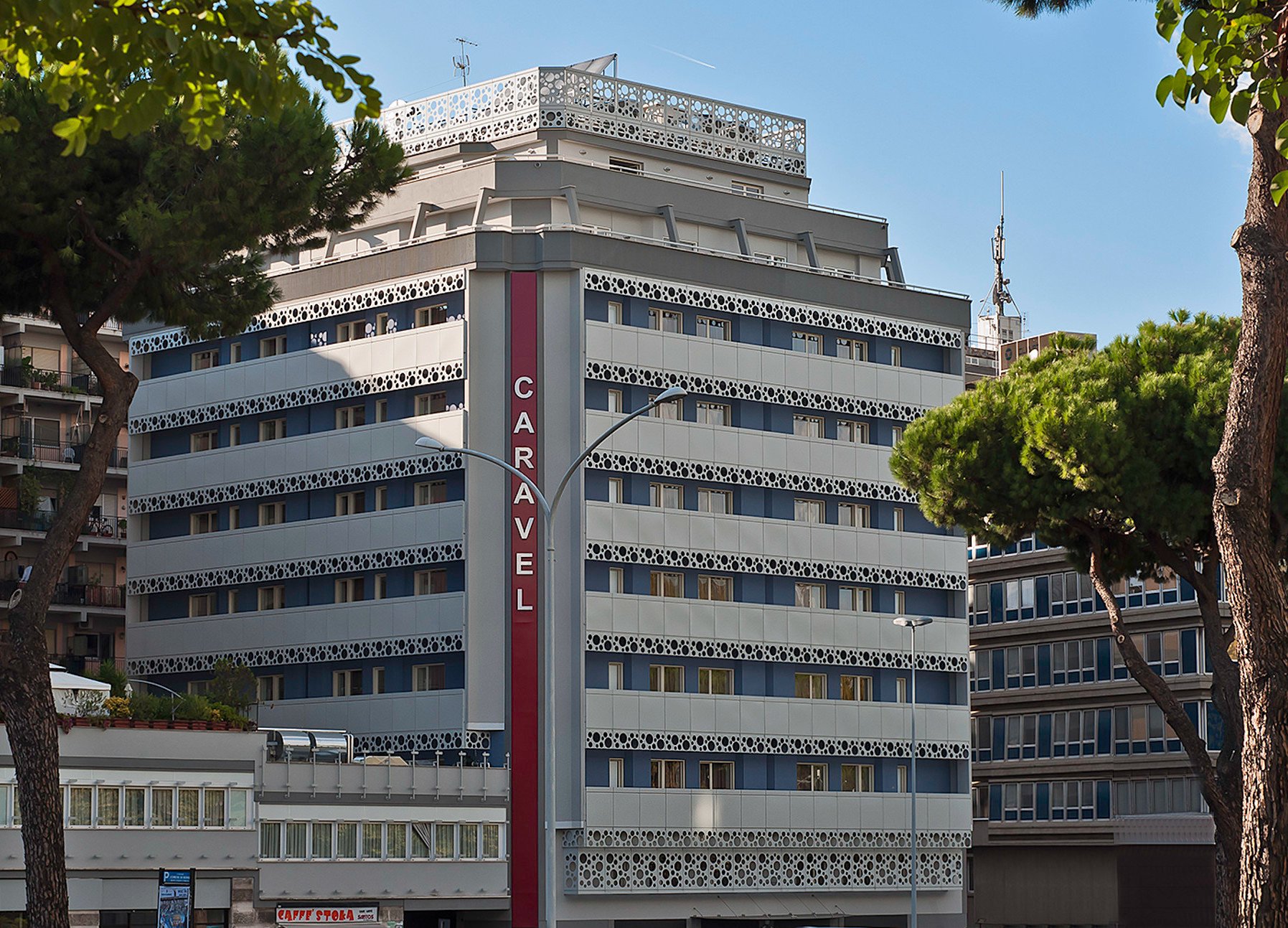 Caravel Hotel