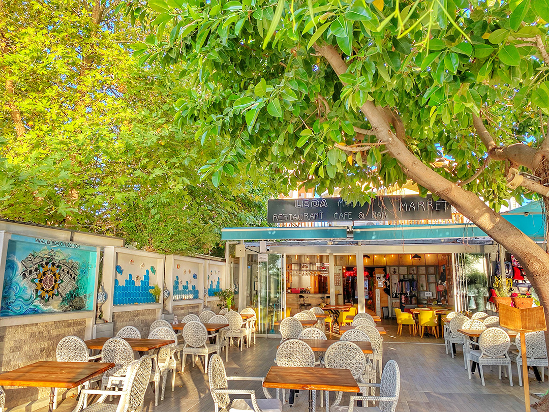 Leda Beach Hotel