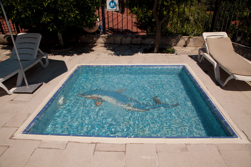 Leda Beach Hotel