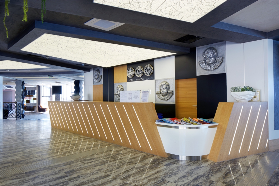 Paradise Beach Club Vacation Hotel
