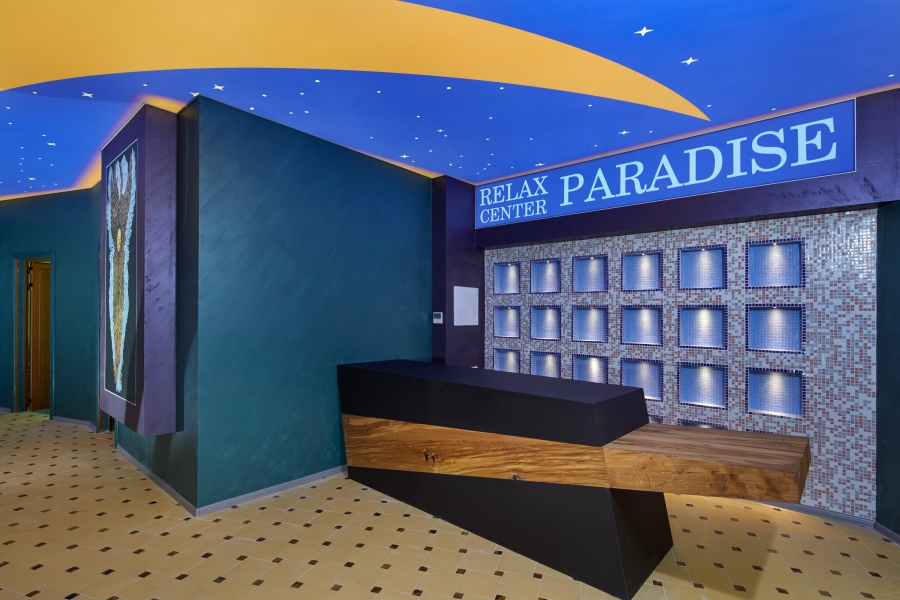 Paradise Beach Club Vacation Hotel