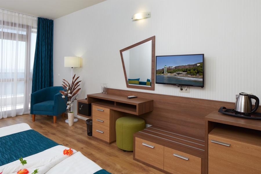 Paradise Beach Club Vacation Hotel