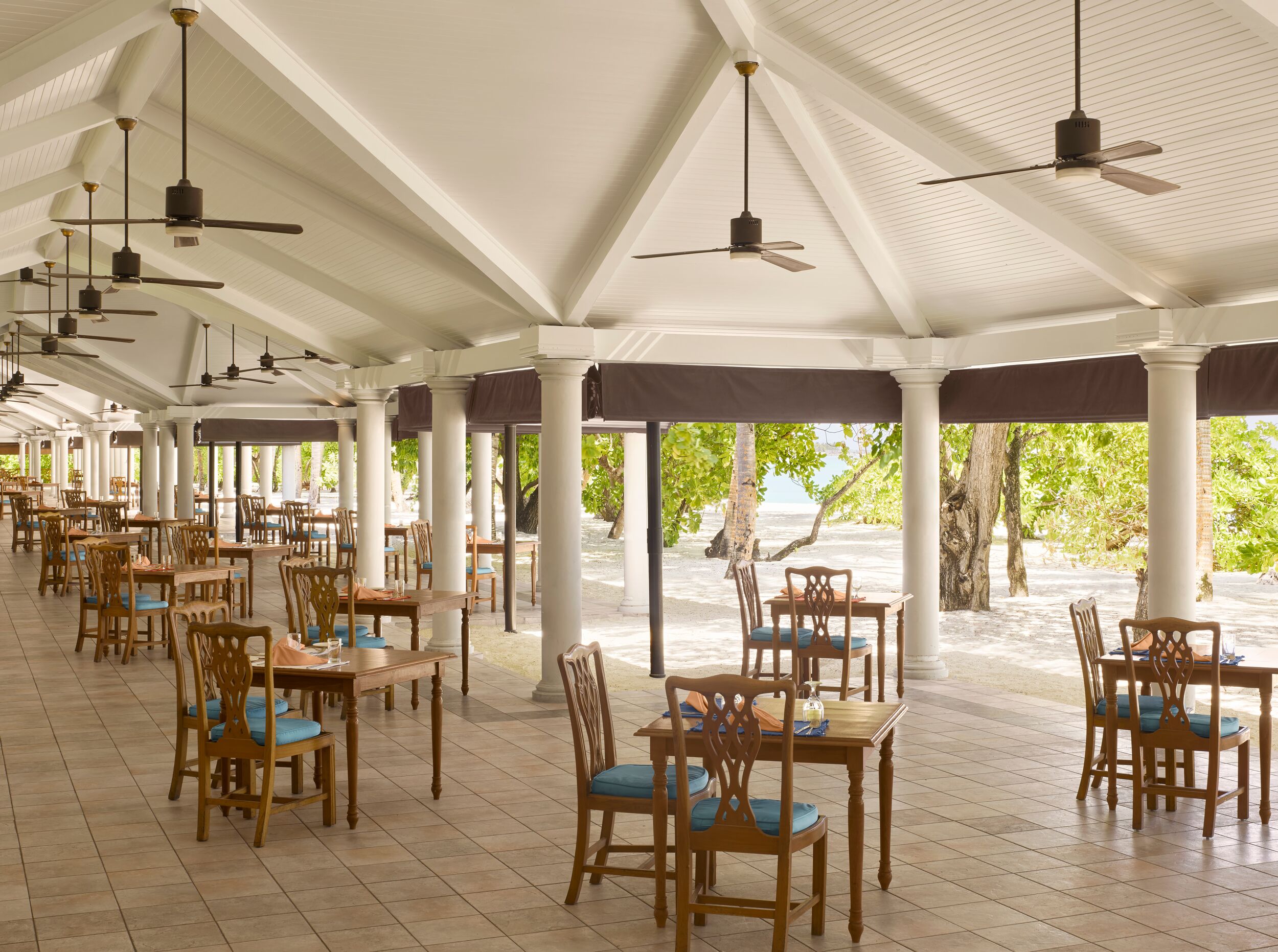 Villa Park, Sun Island