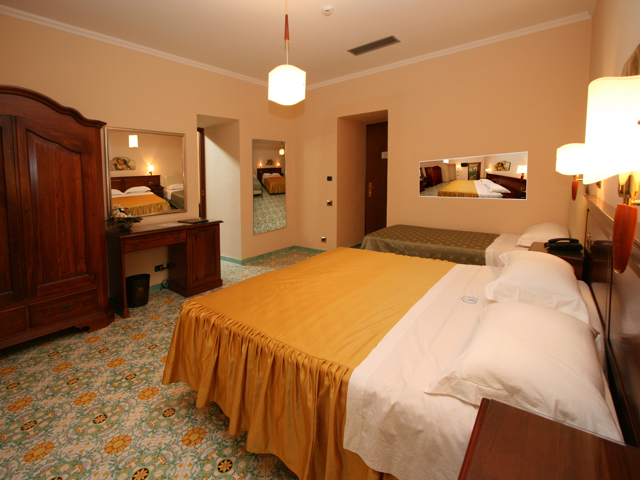 La Panoramica Hotel