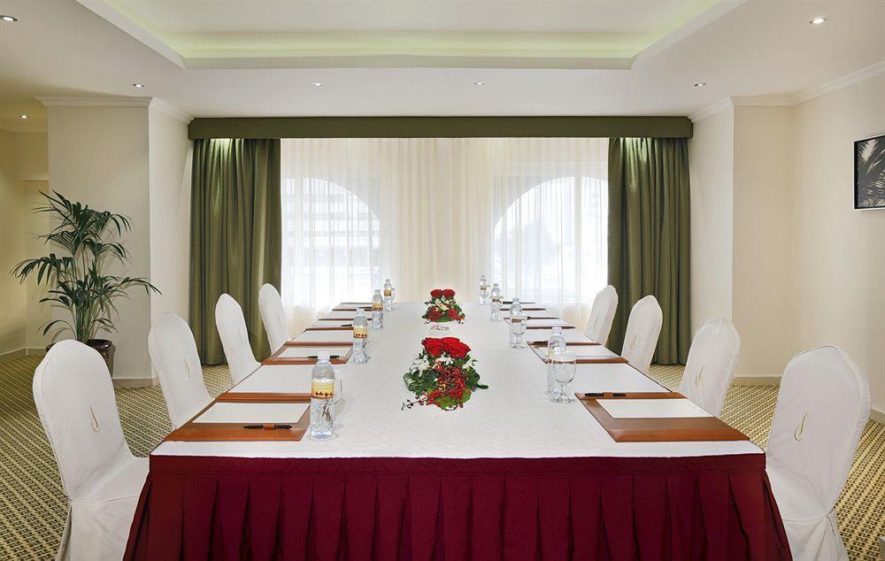 City Seasons Al Hamra Hotel