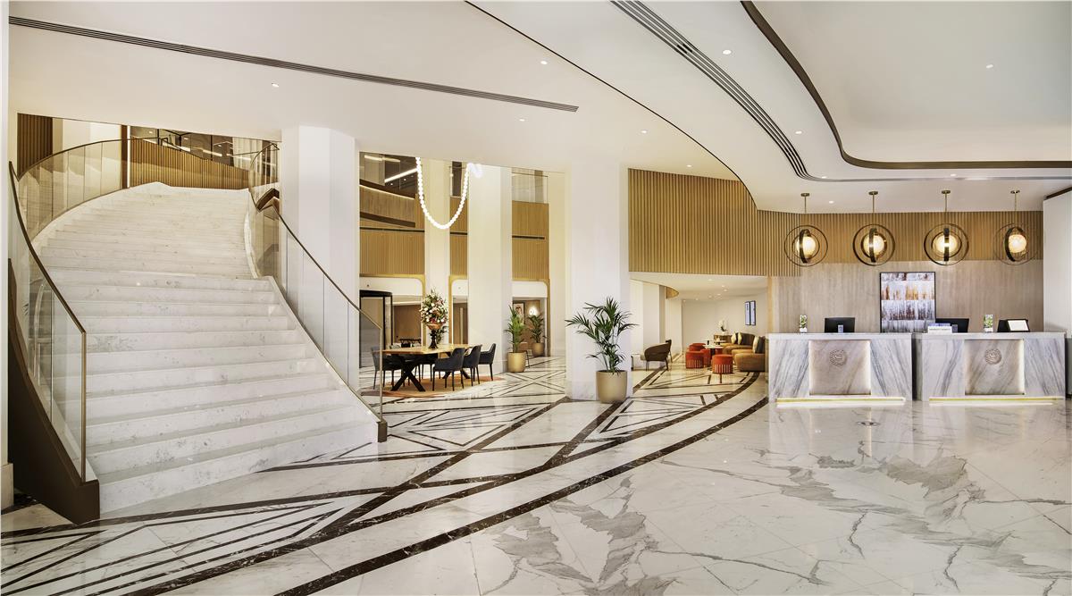 SHERATON ABU DHABI HOTEL & RESORT.