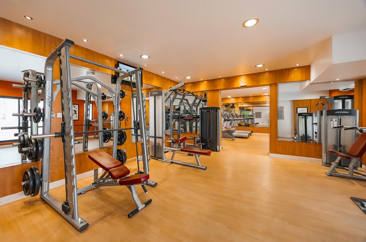 Golden Sands Hotel Apartments