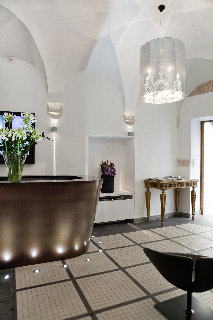 Navona Palace Luxury Inn