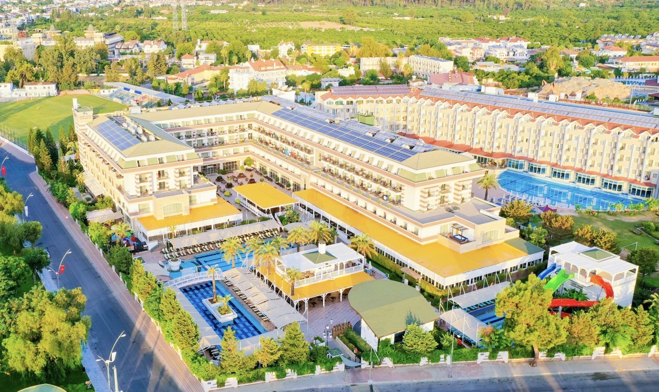 Crystal De Luxe Resort And Spa