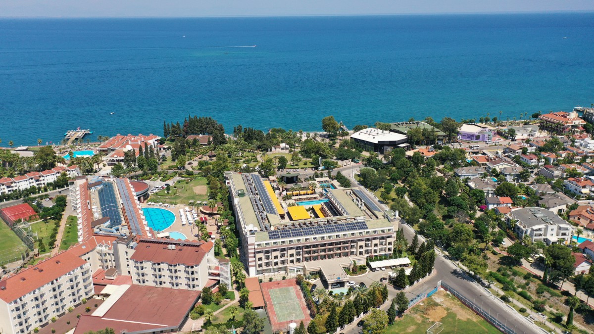 Crystal De Luxe Resort And Spa