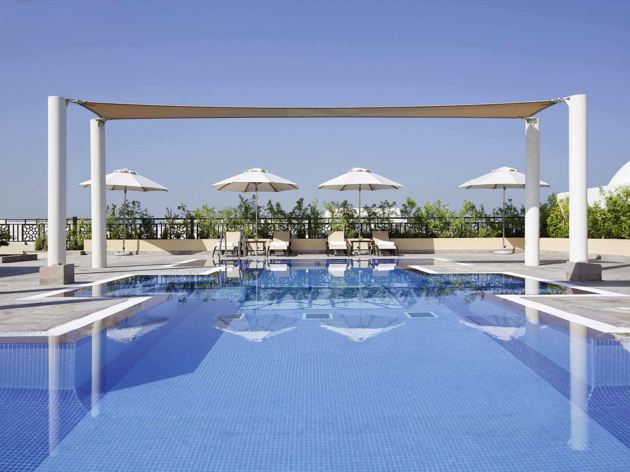 Movenpick Hotel Apartments Al Mamzar