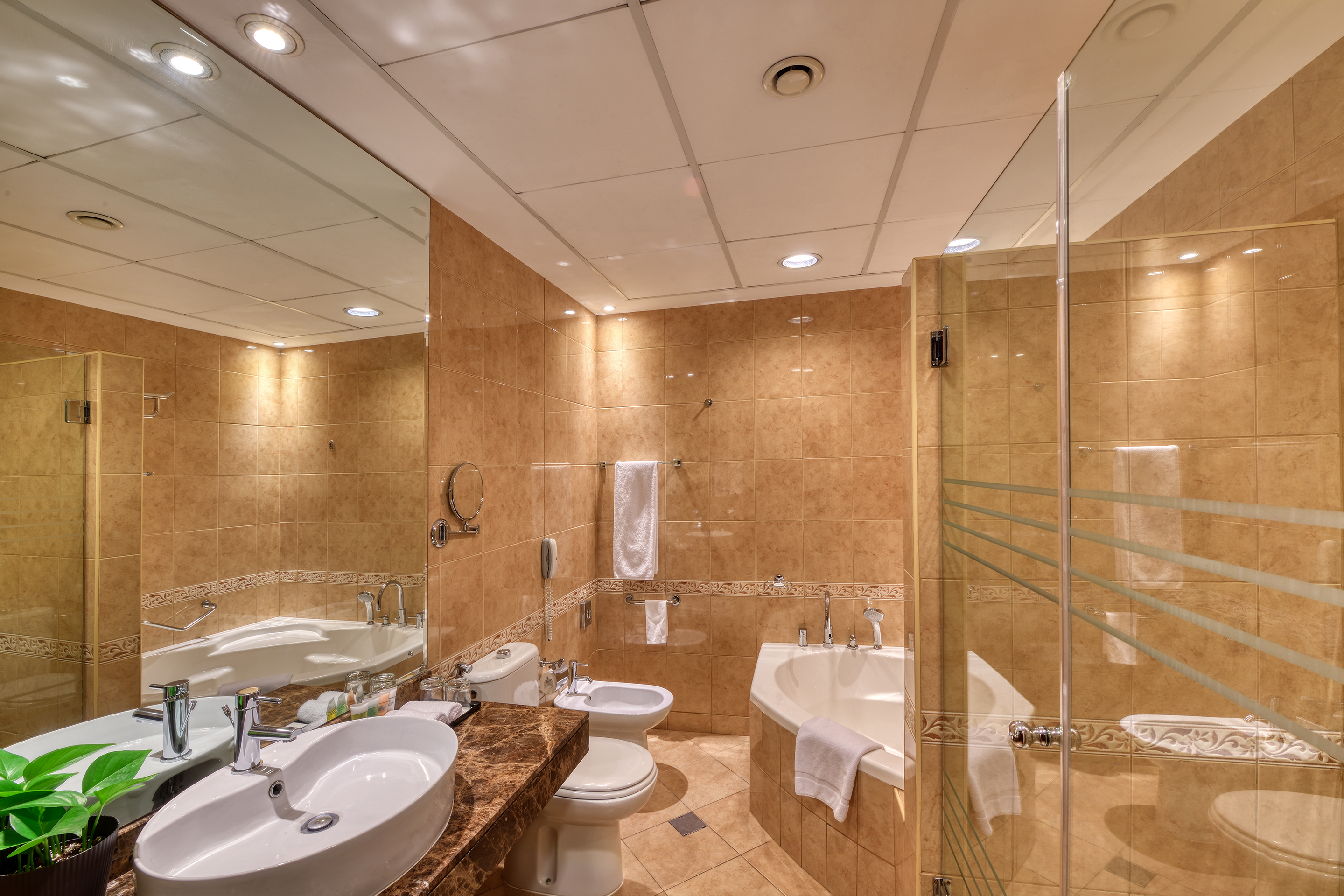 Majestic City Retreat Hotel