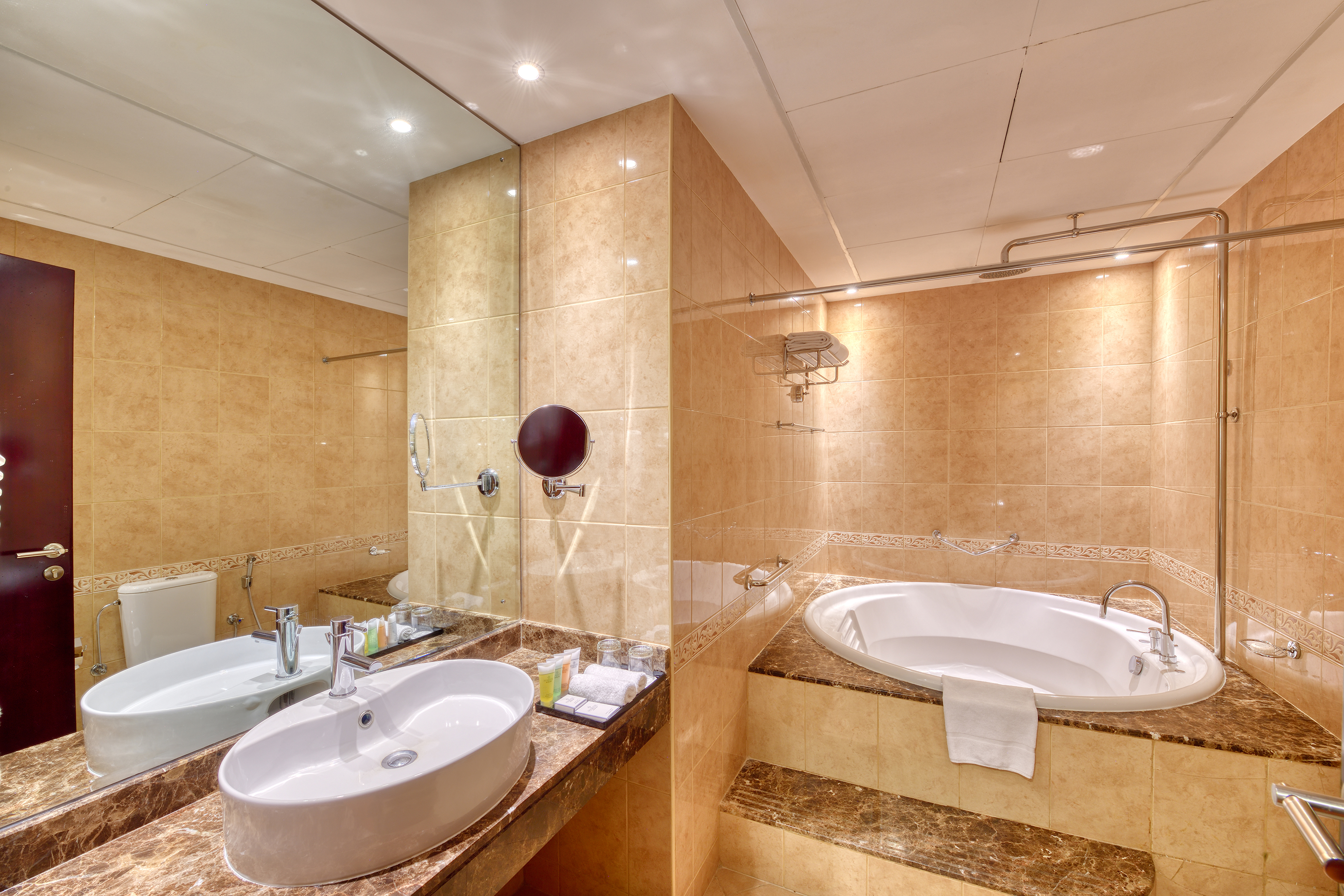 Majestic City Retreat Hotel