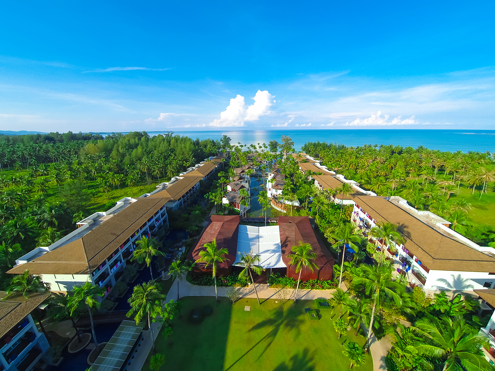Graceland Khaolak Beach Resort — Khao Lak, Phang Nga