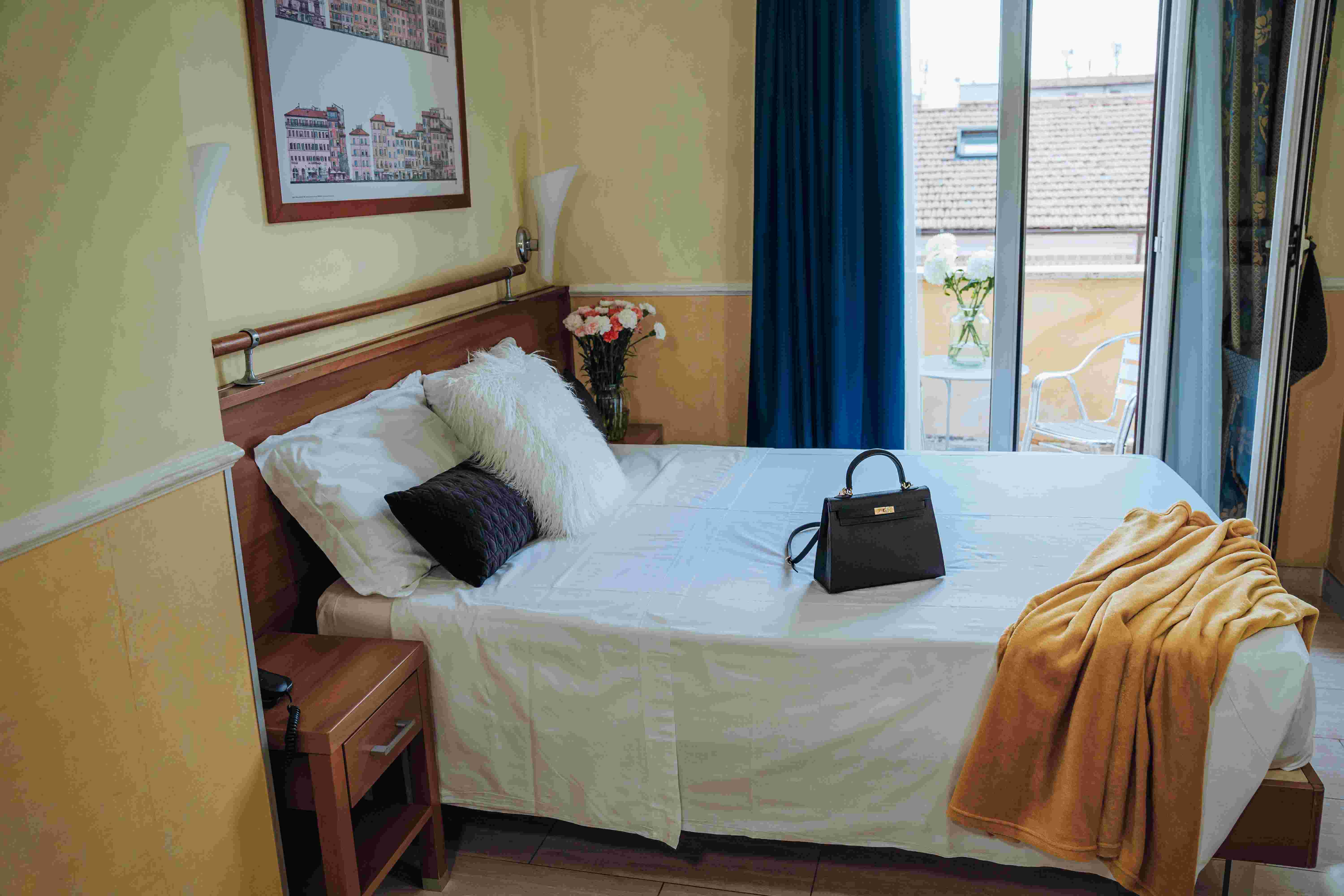 Windrose Hotel