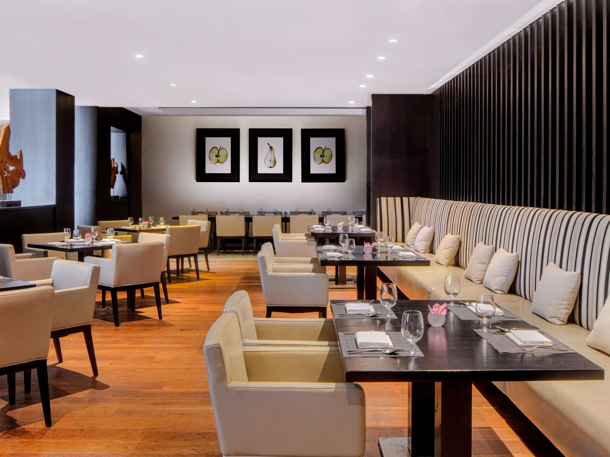 Pullman Dubai Creek City Centre Residences
