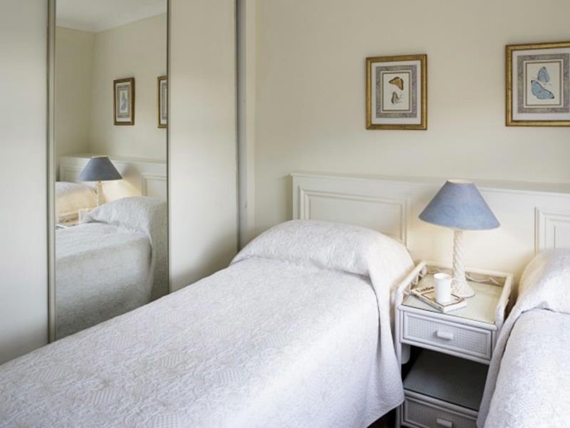 44 Curzon Street Apartments