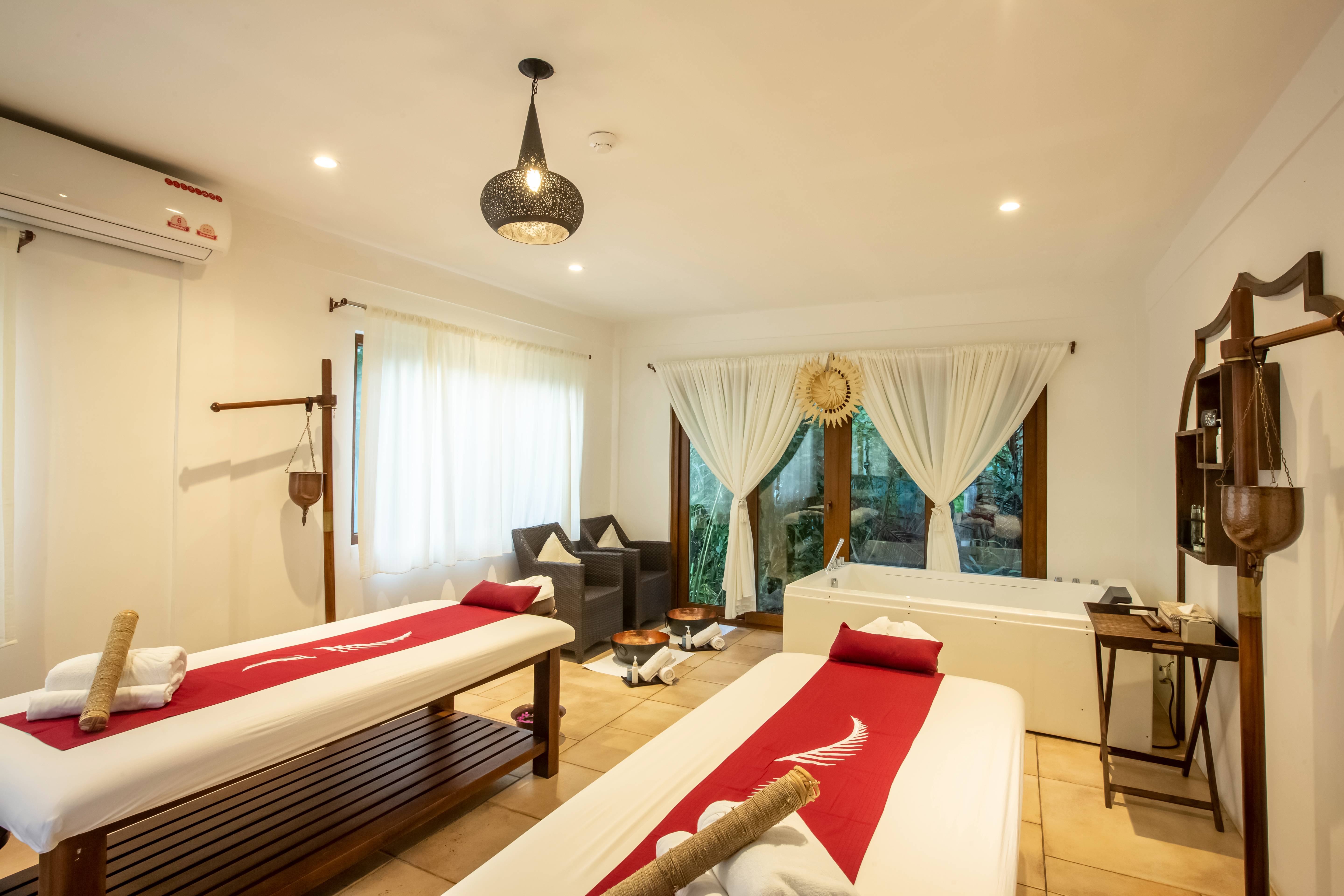 Reethi Faru Resort