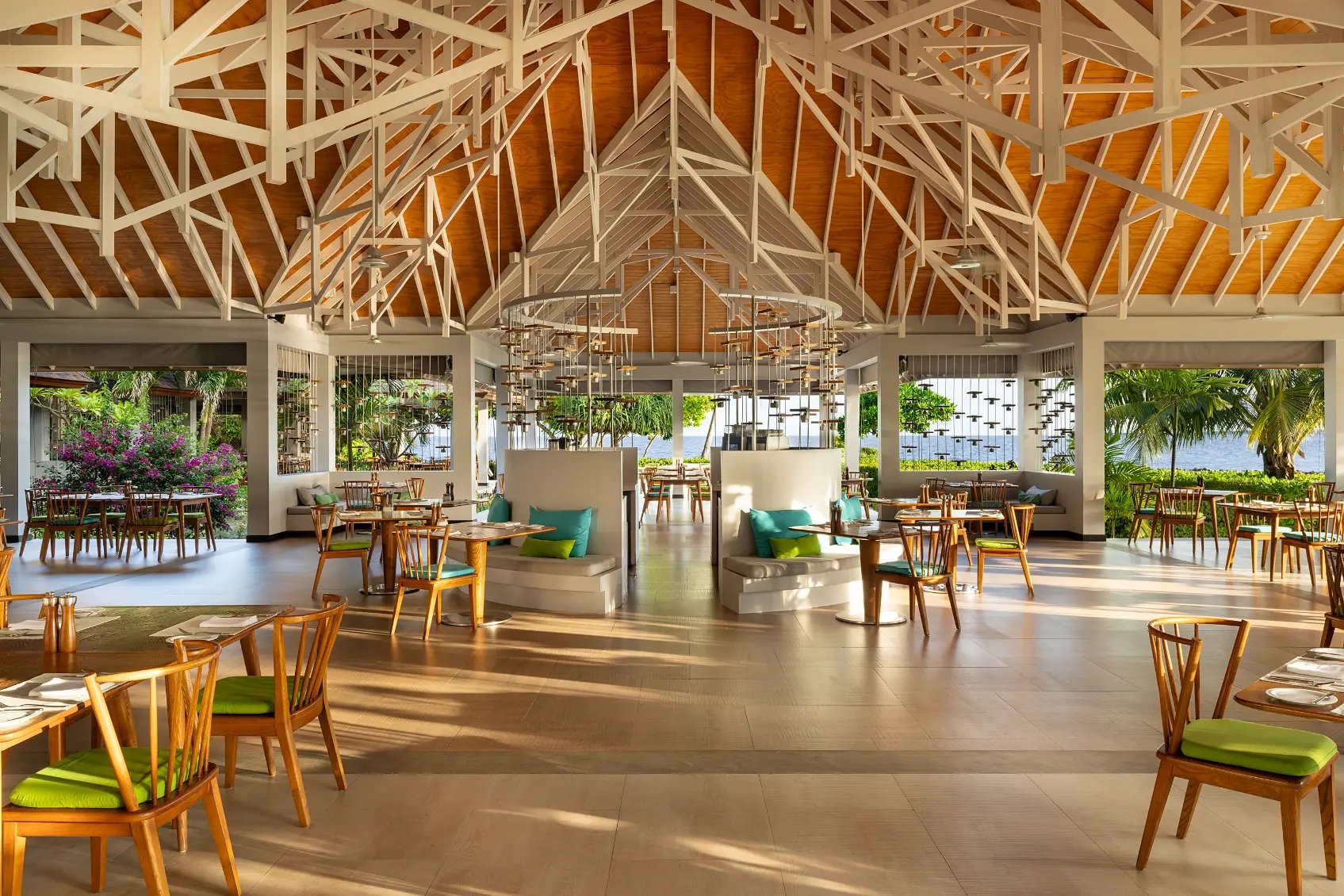 Niva Dhigali Maldives