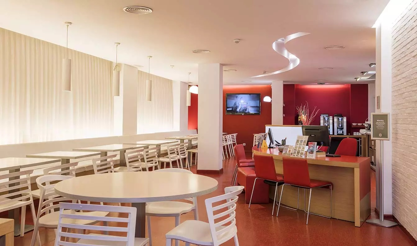 Ciutat Vella Hotel