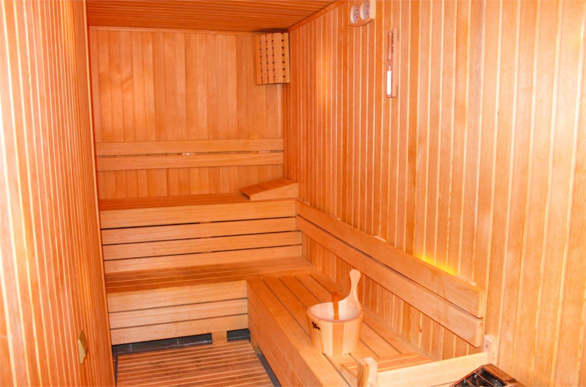 Ark Suite Hotel