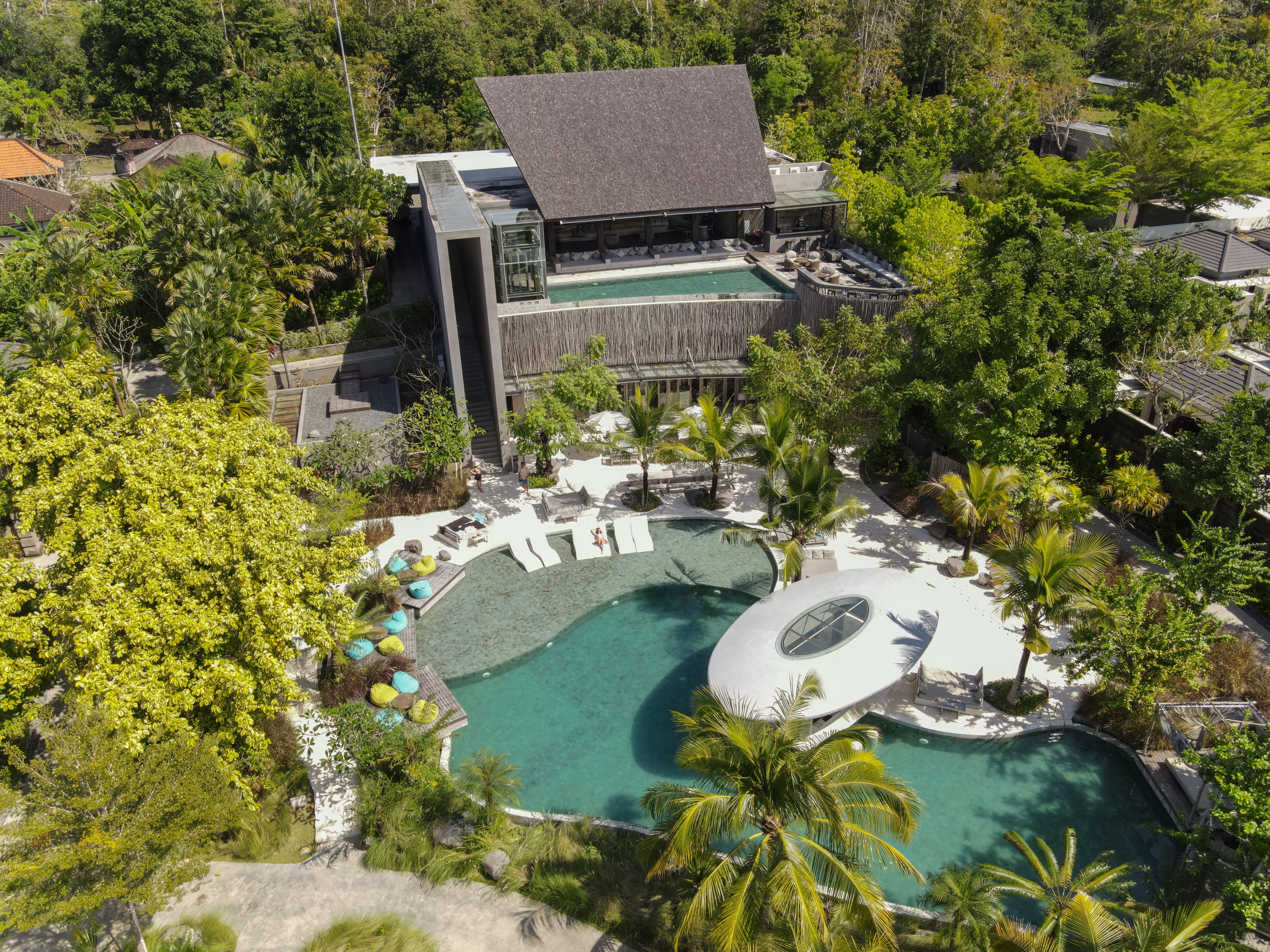 Cross Bali Breakers Resort